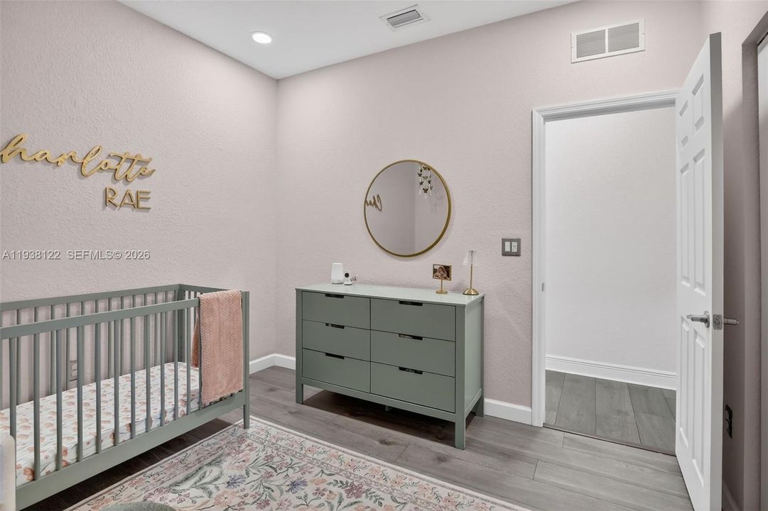 En Venta: $600,000 (3 camas, 2 baños, 1835 Pies cuadrados)