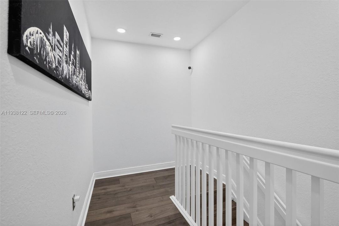 En Venta: $600,000 (3 camas, 2 baños, 1835 Pies cuadrados)