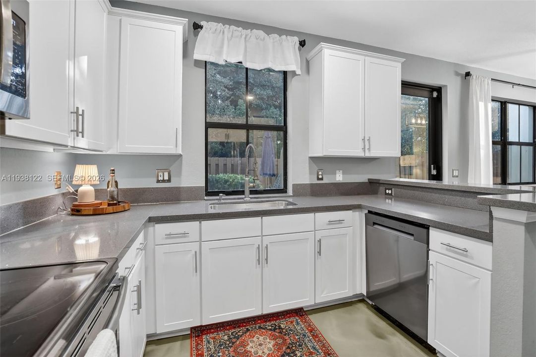 En Venta: $600,000 (3 camas, 2 baños, 1835 Pies cuadrados)