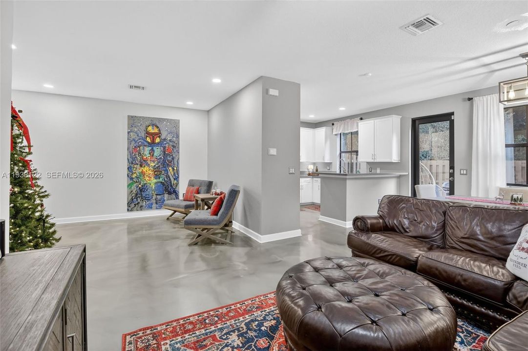 En Venta: $600,000 (3 camas, 2 baños, 1835 Pies cuadrados)