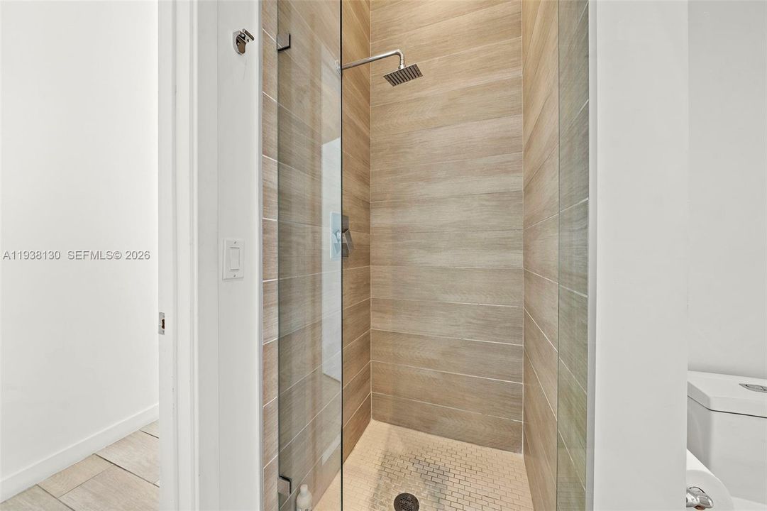 В аренду: $3,950 (2 спален, 2 ванн, 962 Квадратных фут)