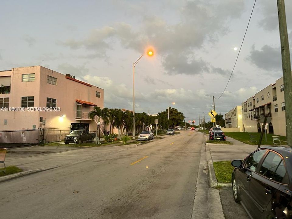 En Renta: $1,950 (2 camas, 1 baños, 1123 Pies cuadrados)