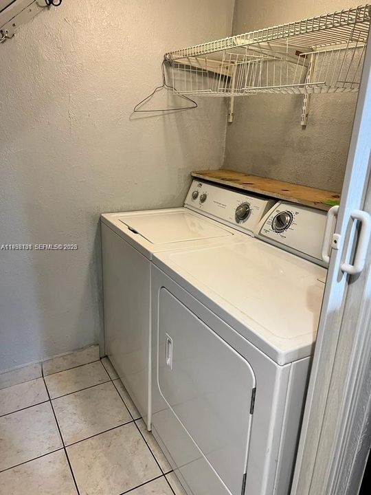 En Renta: $1,950 (2 camas, 1 baños, 1123 Pies cuadrados)