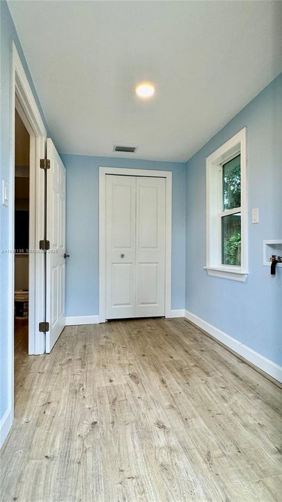 For Sale: $239,900 (2 beds, 2 baths, 1024 Square Feet)