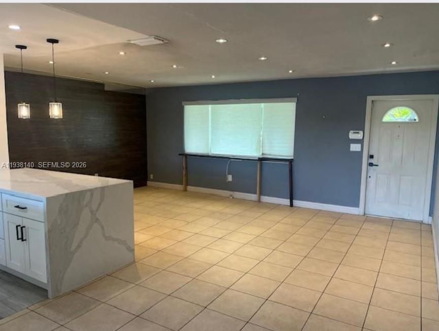 For Sale: $419,999 (2 beds, 2 baths, 1200 Square Feet)