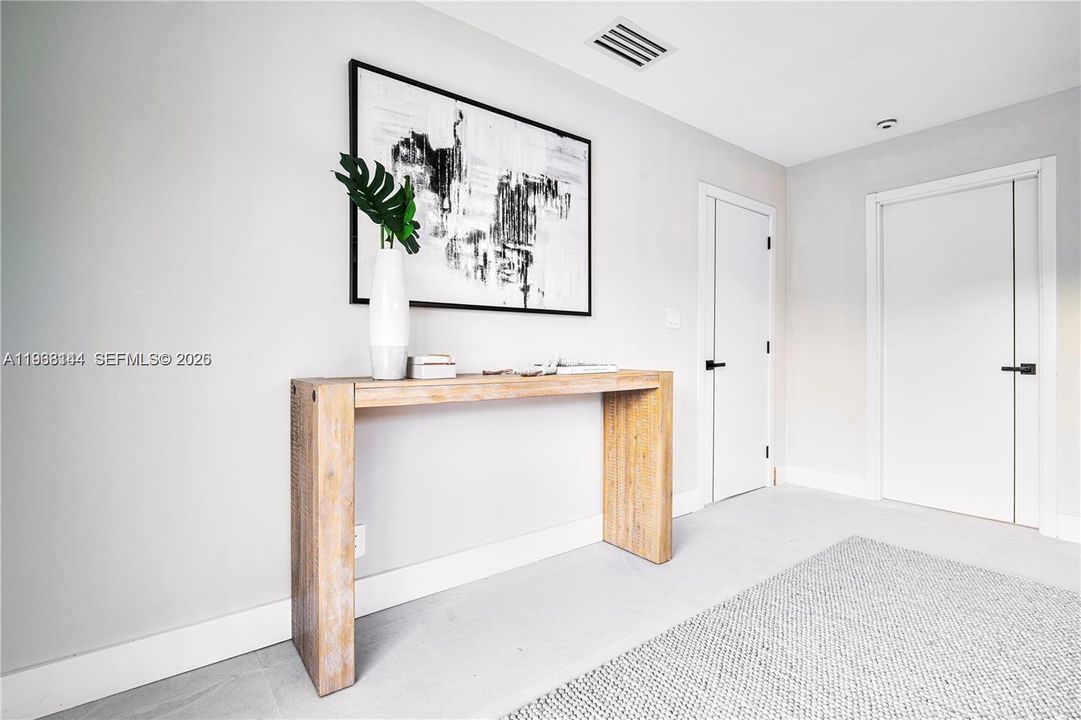 For Sale: $2,180,000 (5 beds, 3 baths, 2285 Square Feet)