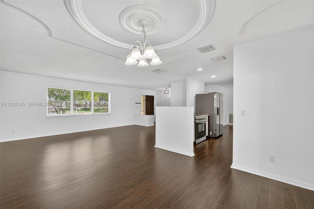 待售: $380,000 (3 贝兹, 2 浴室, 1730 平方英尺)