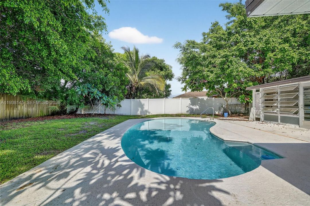 待售: $380,000 (3 贝兹, 2 浴室, 1730 平方英尺)