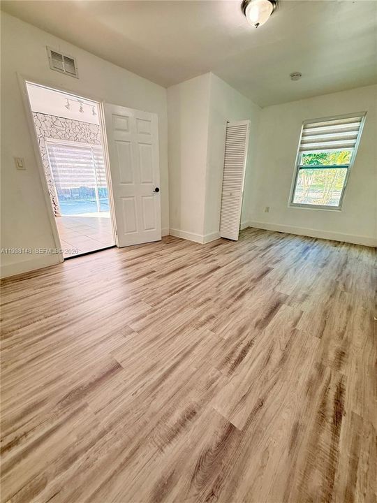 For Sale: $540,000 (4 beds, 2 baths, 1685 Square Feet)