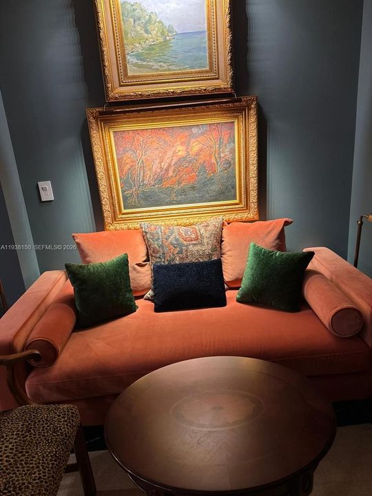 For Rent: $6,000 (1 beds, 1 baths, 798 Square Feet)