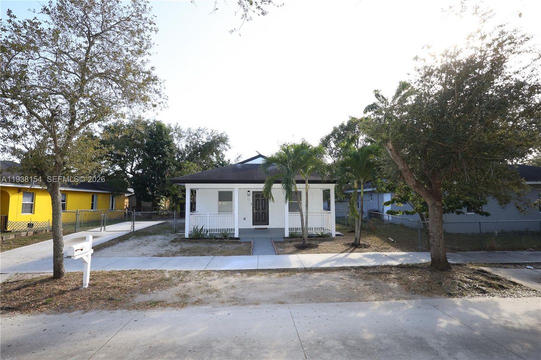 En Venta: $450,000 (3 camas, 1 baños, 1118 Pies cuadrados)