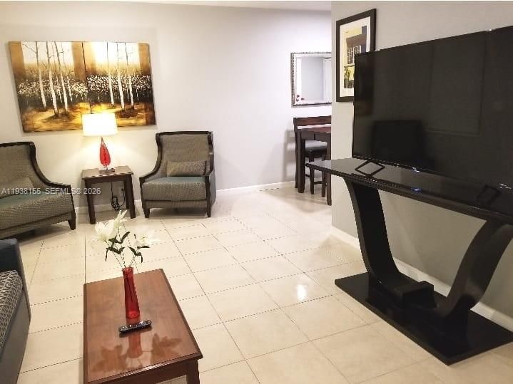 В аренду: $2,175 (2 спален, 1 ванн, 1712 Квадратных фут)