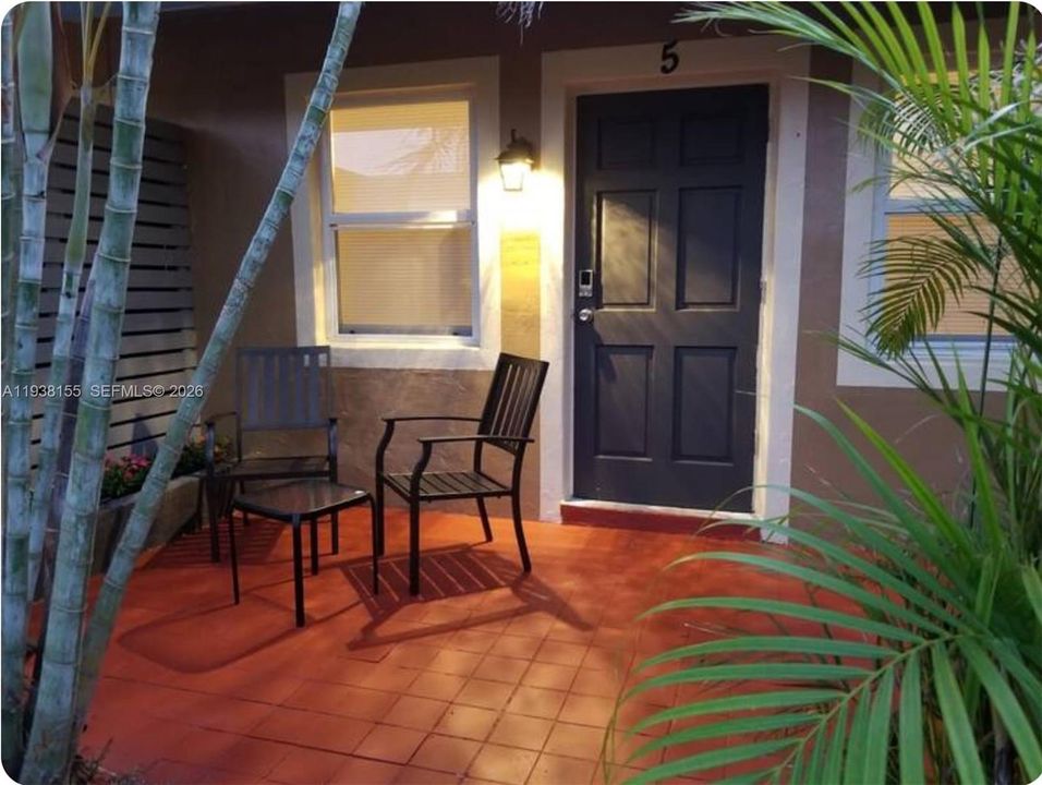 В аренду: $2,175 (2 спален, 1 ванн, 1712 Квадратных фут)