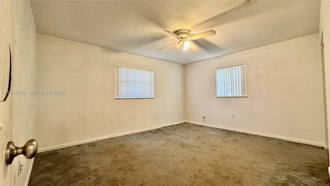 For Sale: $539,000 (3 beds, 2 baths, 1379 Square Feet)