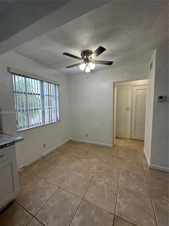 For Rent: $1,500 (1 beds, 1 baths, 562 Square Feet)