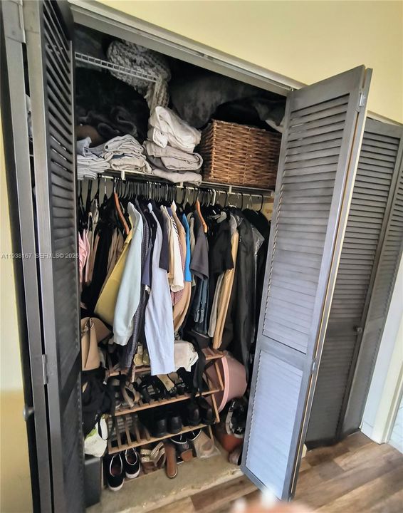 For Rent: $1,800 (0 beds, 1 baths, 430 Square Feet)