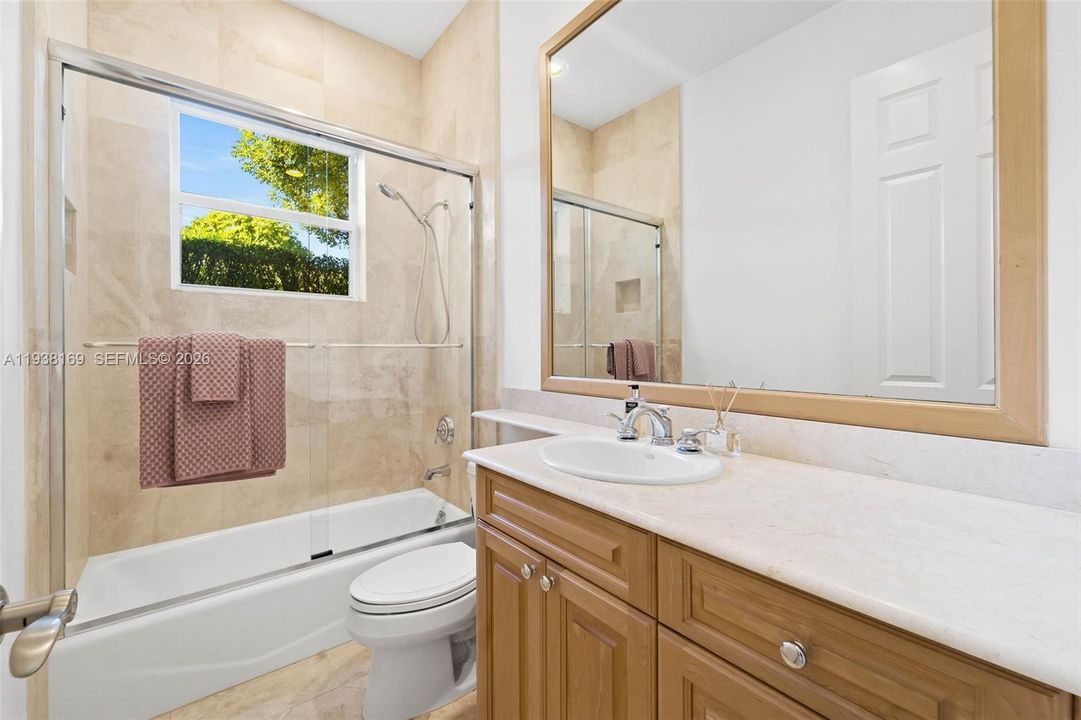 For Sale: $6,480,000 (5 beds, 5 baths, 3941 Square Feet)