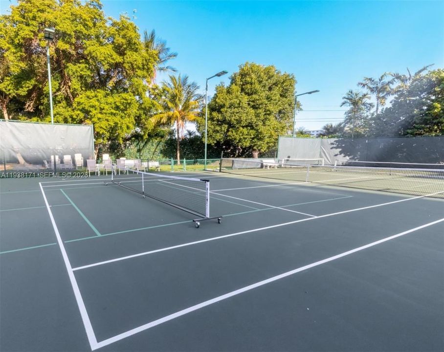 В аренду: $4,000 (2 спален, 2 ванн, 1535 Квадратных фут)