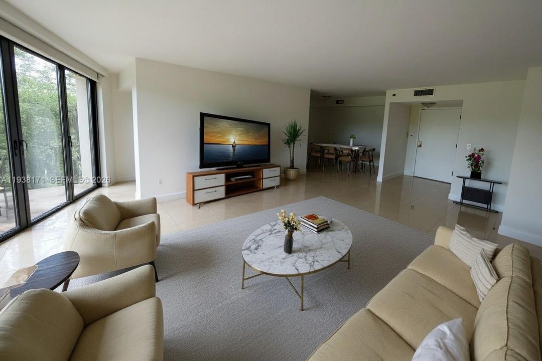 В аренду: $4,000 (2 спален, 2 ванн, 1535 Квадратных фут)