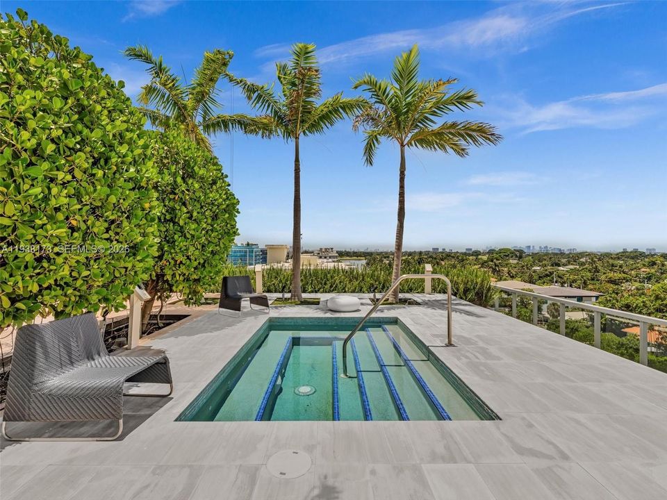 待售: $2,000,000 (3 贝兹, 3 浴室, 1882 平方英尺)