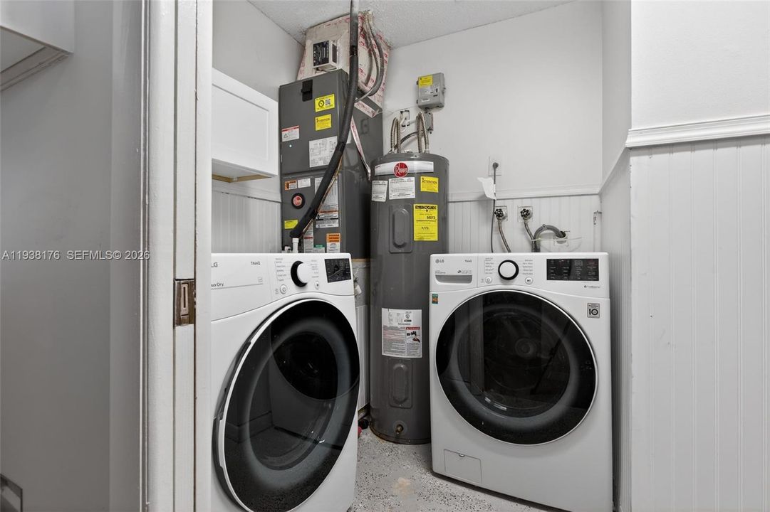 待售: $375,000 (2 贝兹, 2 浴室, 1491 平方英尺)