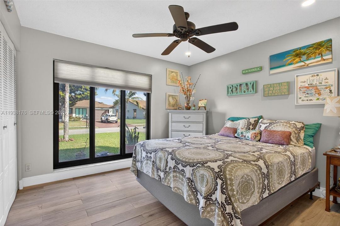 待售: $375,000 (2 贝兹, 2 浴室, 1491 平方英尺)