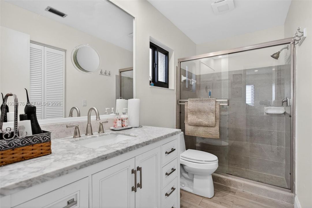 待售: $375,000 (2 贝兹, 2 浴室, 1491 平方英尺)