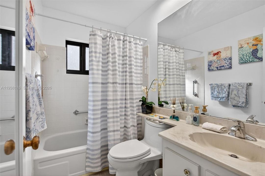 待售: $375,000 (2 贝兹, 2 浴室, 1491 平方英尺)