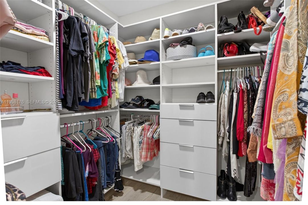 待售: $375,000 (2 贝兹, 2 浴室, 1491 平方英尺)