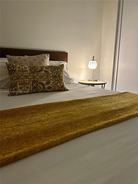 待售: $929,000 (2 贝兹, 2 浴室, 1700 平方英尺)