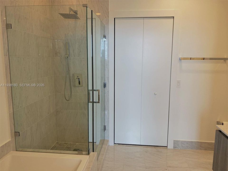 En Renta: $7,600 (2 camas, 2 baños, 1250 Pies cuadrados)