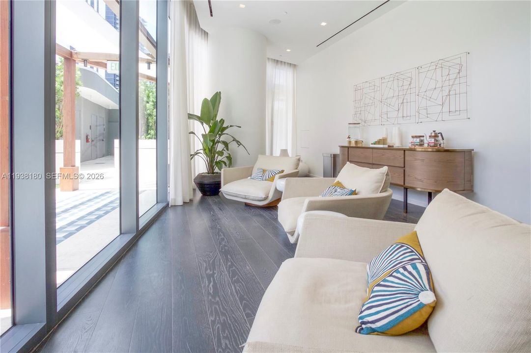 En Renta: $7,600 (2 camas, 2 baños, 1250 Pies cuadrados)