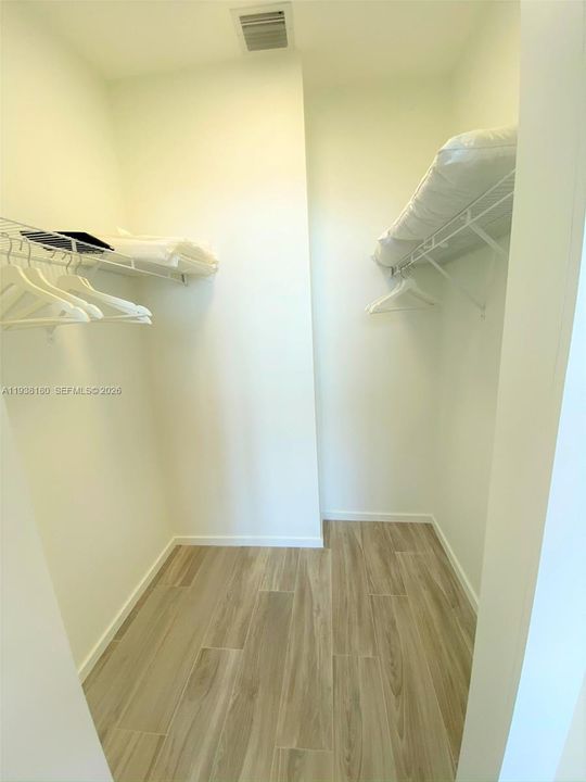 En Renta: $7,600 (2 camas, 2 baños, 1250 Pies cuadrados)