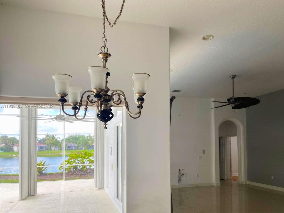 待售: $899,900 (4 贝兹, 3 浴室, 3613 平方英尺)