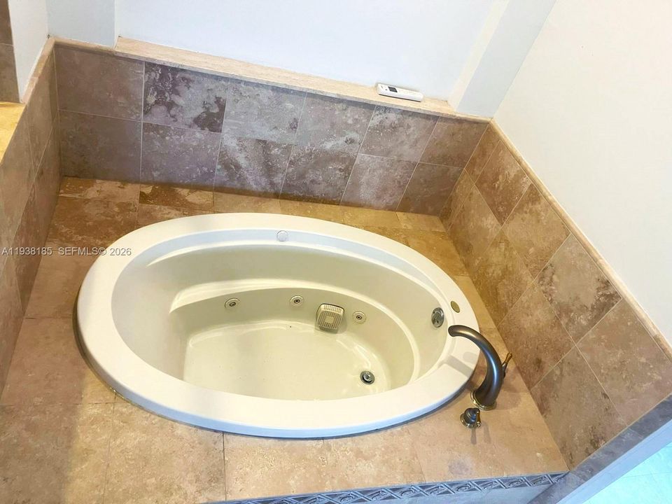 待售: $899,900 (4 贝兹, 3 浴室, 3613 平方英尺)