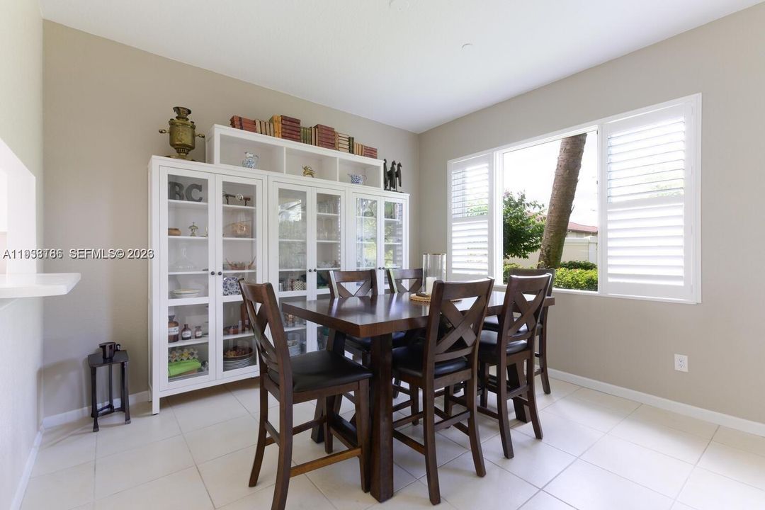 En Renta: $2,900 (3 camas, 2 baños, 2164 Pies cuadrados)