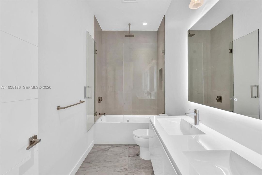 For Sale: $4,750,000 (6 beds, 4 baths, 0 Square Feet)