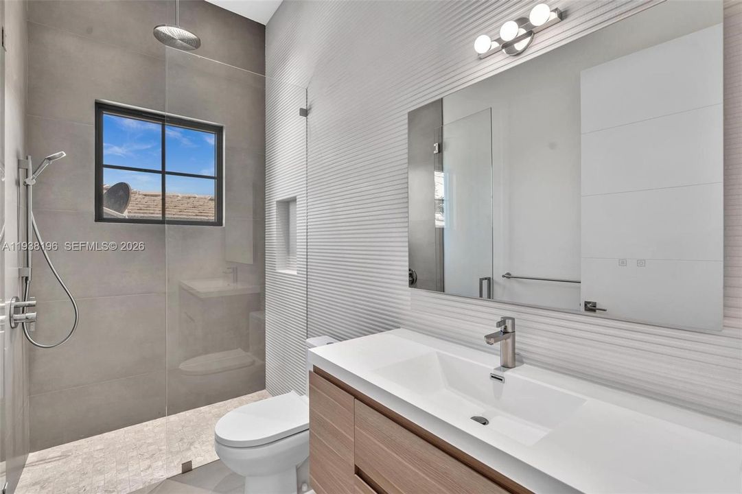 For Sale: $4,750,000 (6 beds, 4 baths, 0 Square Feet)