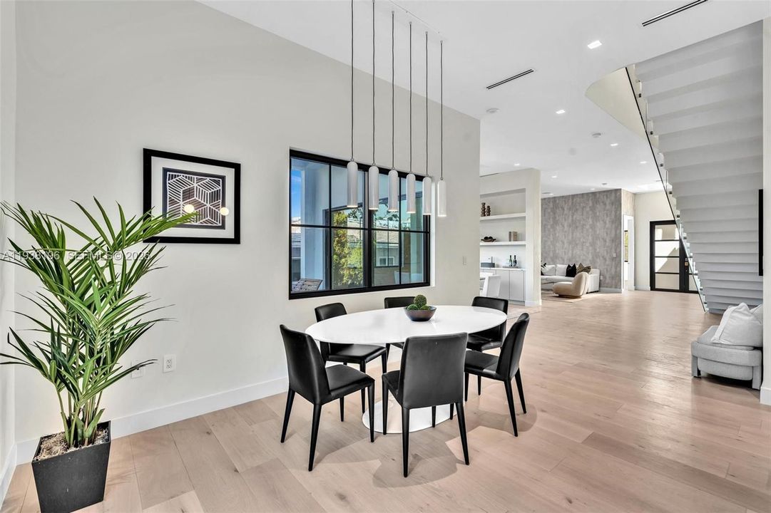 For Sale: $4,750,000 (6 beds, 4 baths, 0 Square Feet)