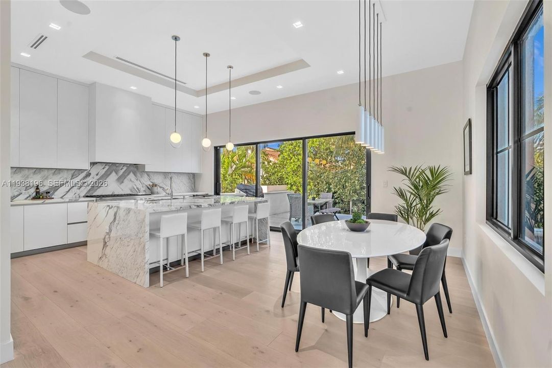 For Sale: $4,750,000 (6 beds, 4 baths, 0 Square Feet)