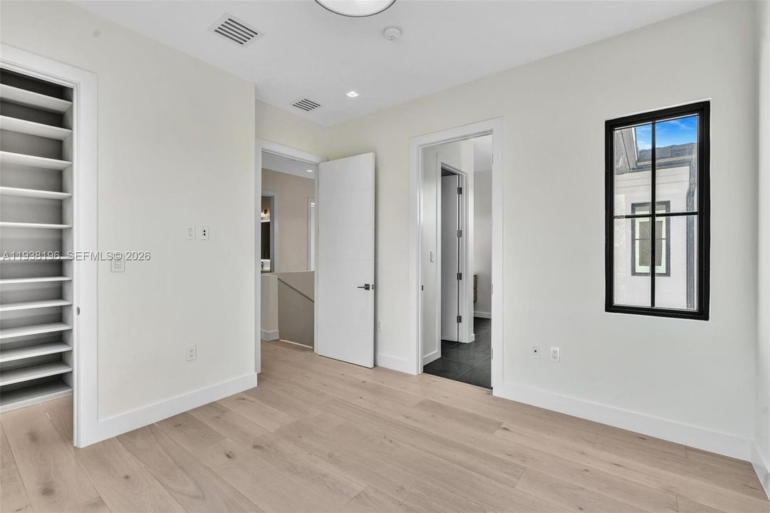 For Sale: $4,750,000 (6 beds, 4 baths, 0 Square Feet)