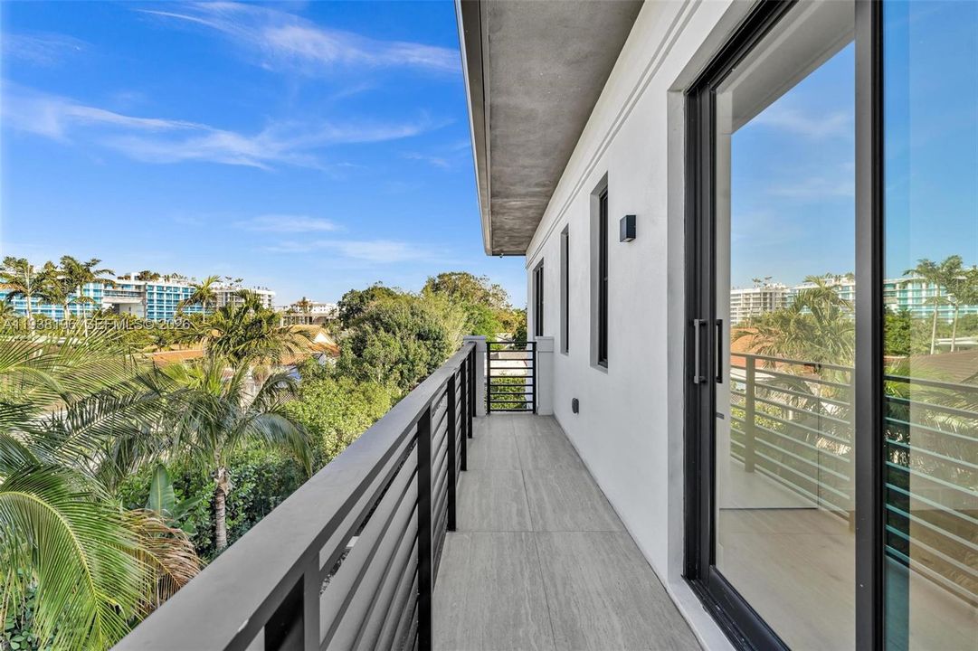 For Sale: $4,750,000 (6 beds, 4 baths, 0 Square Feet)