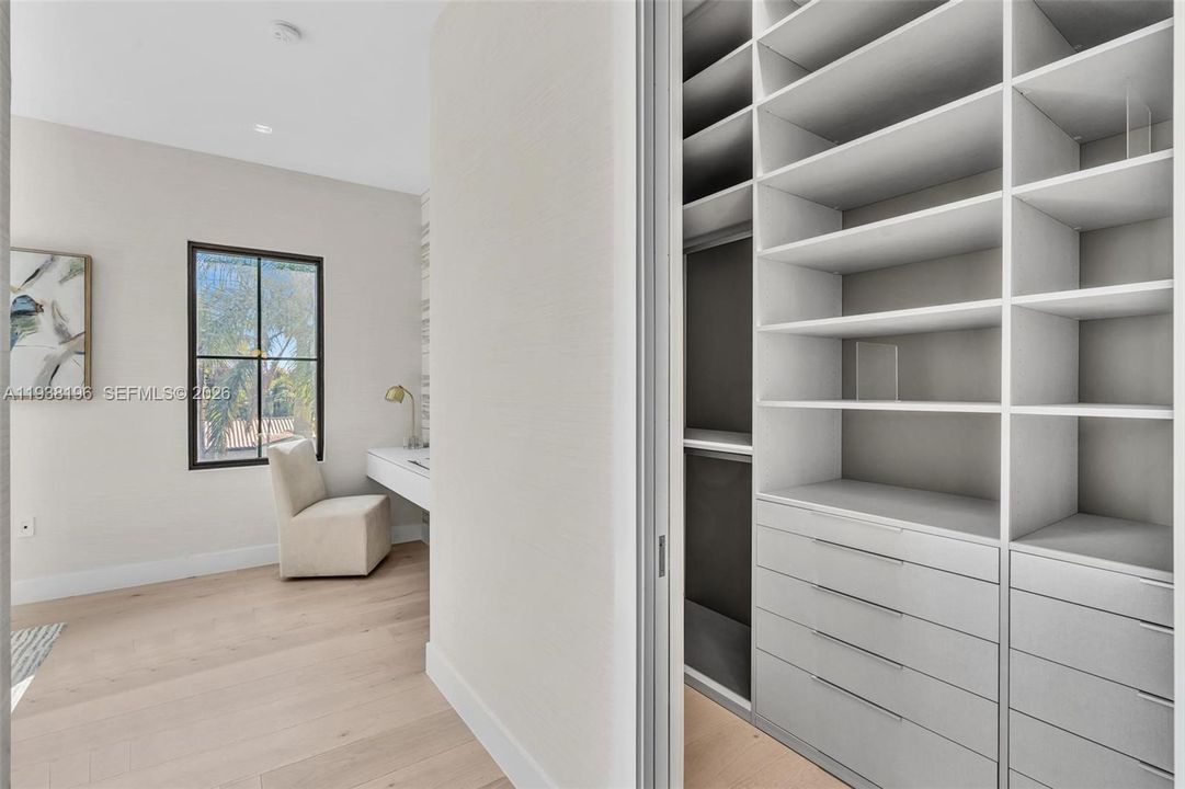 For Sale: $4,750,000 (6 beds, 4 baths, 0 Square Feet)