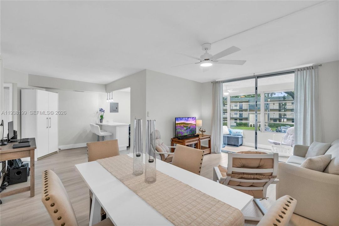 En Venta: $165,000 (2 camas, 2 baños, 950 Pies cuadrados)