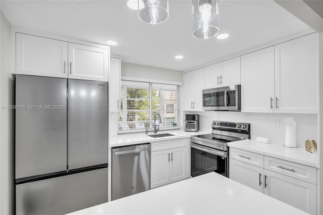 En Venta: $165,000 (2 camas, 2 baños, 950 Pies cuadrados)