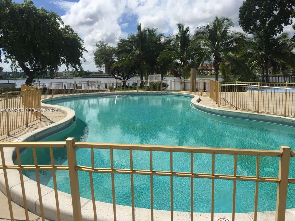 En Renta: $1,450 (1 camas, 1 baños, 954 Pies cuadrados)