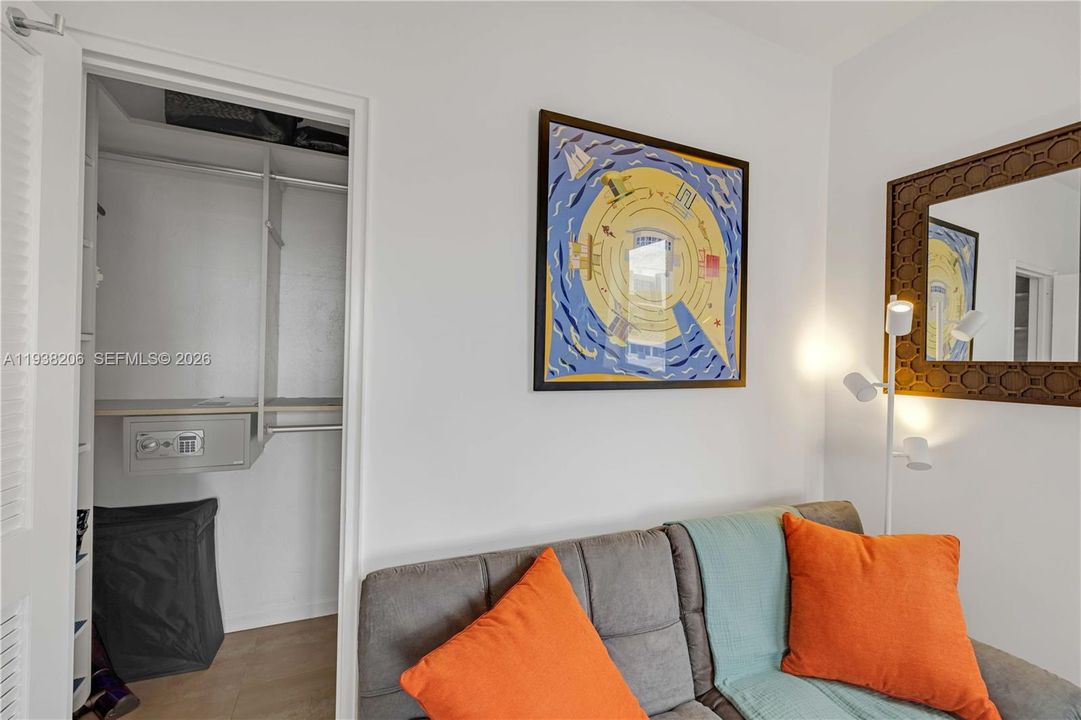 En Venta: $265,000 (0 camas, 1 baños, 450 Pies cuadrados)