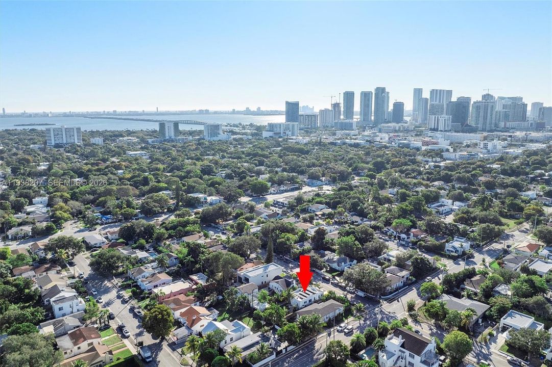 For Sale: $890,000 (2 beds, 2 baths, 1316 Square Feet)