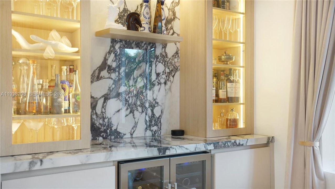 En Renta: $15,000 (4 camas, 4 baños, 3360 Pies cuadrados)