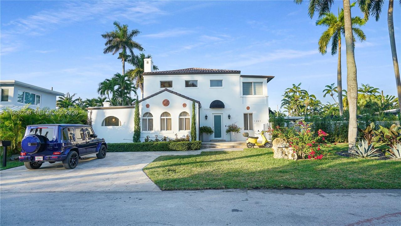 En Renta: $15,000 (4 camas, 4 baños, 3360 Pies cuadrados)